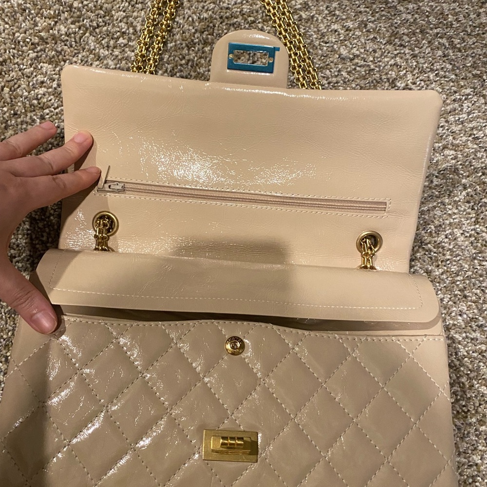 🕶️SOLD🕶️2015 Authentic chanel 2.55 flap 226